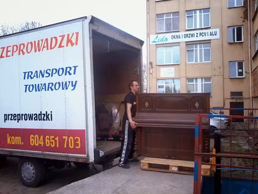 Przeprowadzki Białystok – Firma przeprowadzkowa WOJ-TRANS