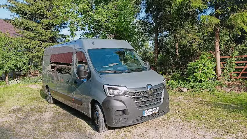 Przewóz osób bus Wioleta Famulska