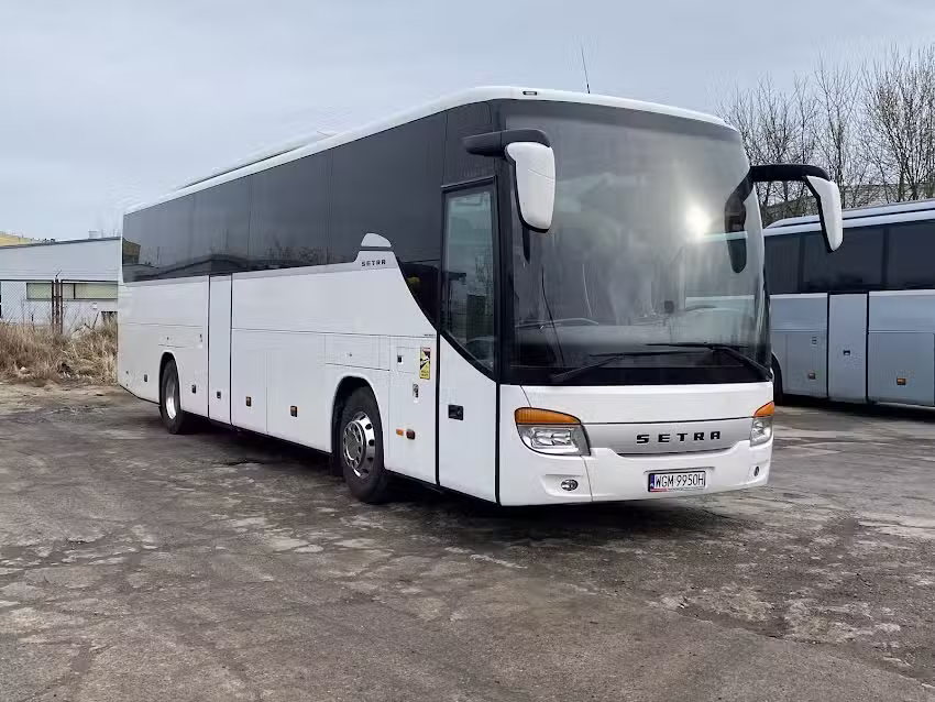 Przewóz osób, wynajem autokarów i busów. Rombus Jan Sroka