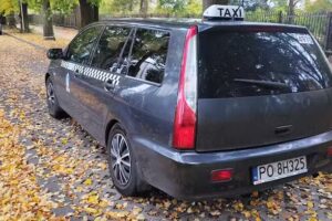Pyra Taxi Stepan Strutynskyi