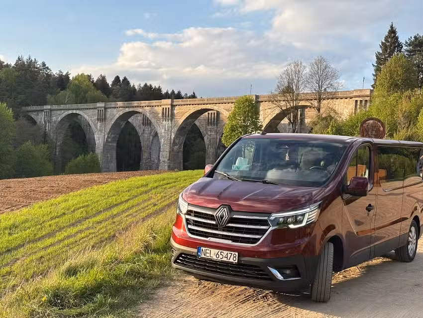 SKYTRANSFER * Przewóz osób * Transfery na Lotniska