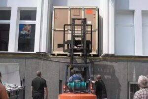 Spec-Trans. Transport kopiarek i kas pancernych. Transport specjalistyczny. Stańczak W.