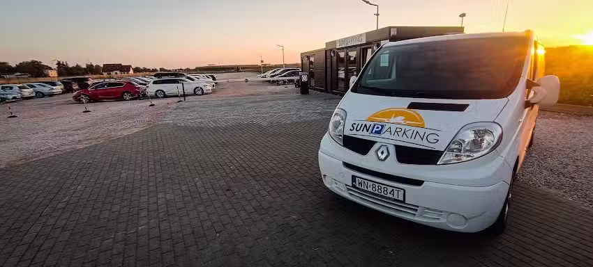 Sun Parking Lotnisko Warszawa (przy S7 i S2)