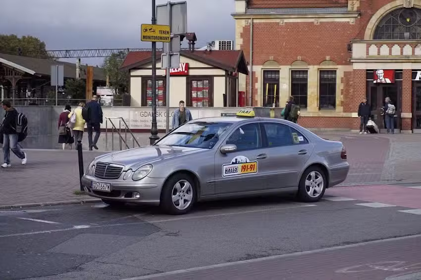 Super Hallo Taxi