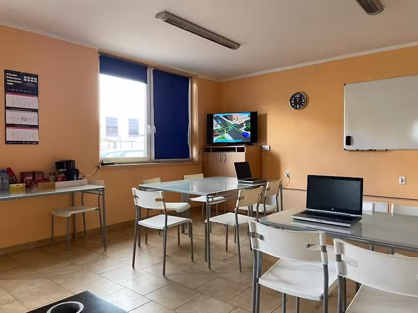 Szkoła jazdy Bytom – Nauka jazdy – Kursy na prawo jazdy Bytom – Prawo jazdy kat B, B+E C, C+E, D