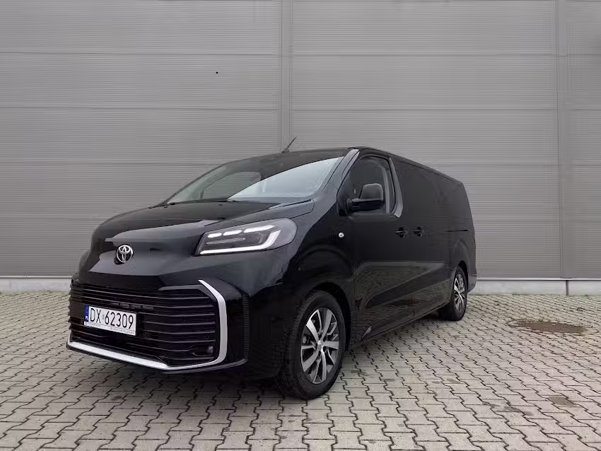 Takumi Rent – wynajem samochodów z kierowcą