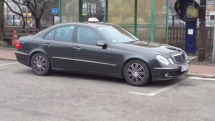 Taxi Józefów