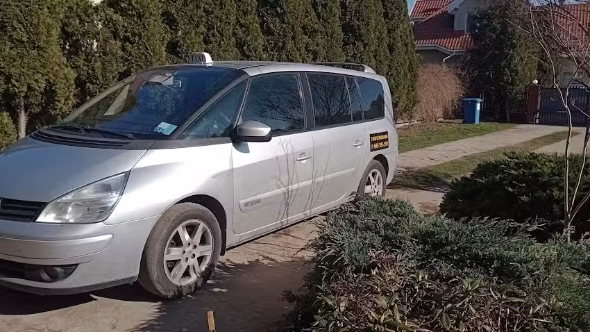 ,taxi lomianki minibus