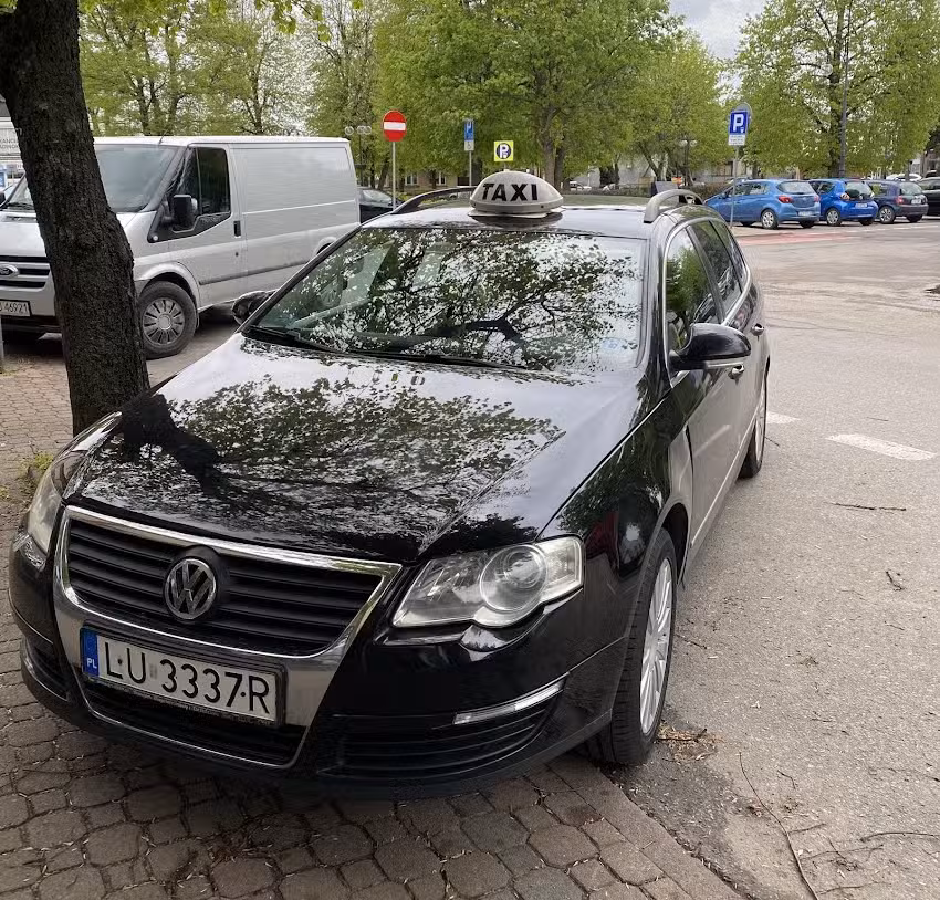 TAXI ŁUKÓW HALO TAXI