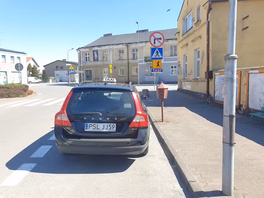 TAXI OSOBOWE Krzysztof Smuszkiewicz