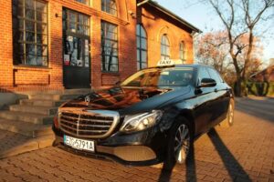 Taxi Stryków Witek Urbaniak