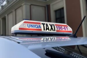 Taxi UNIQA