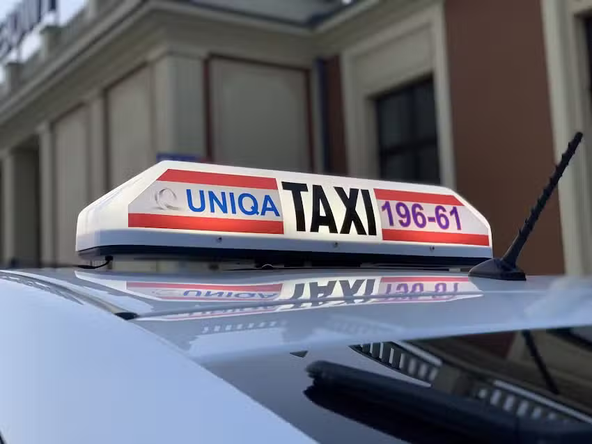 Taxi UNIQA