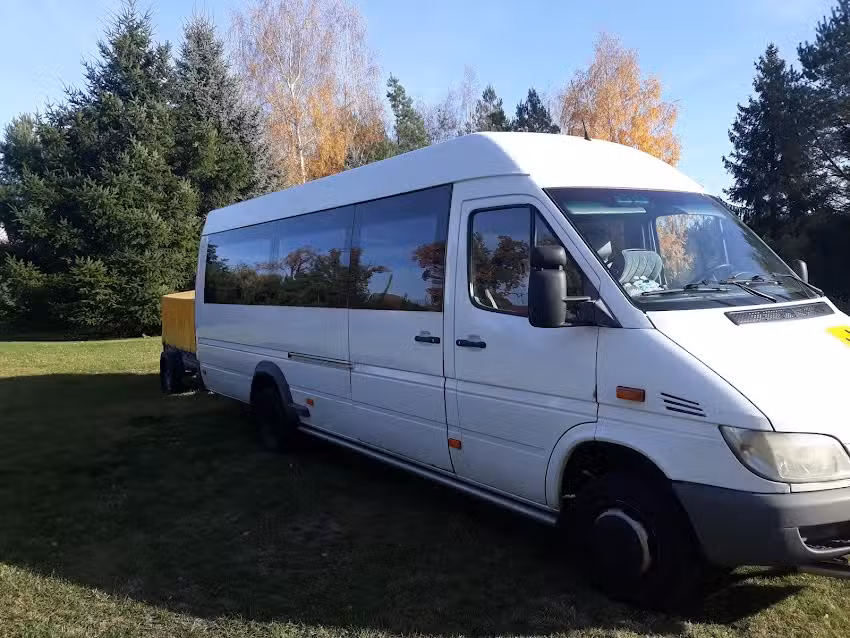 Transport osobowy Robert Stelmach WYNAJEM AUTOBUSÓW OLEŚNICA AUTOKARÓW I BUSÓW OSOBOWYCH