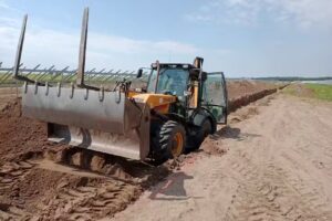 USŁUGI KOPARKO-ŁADOWARKĄ | TRANSPORT WYWROTKĄ | FIRMA NVISIONTRANS