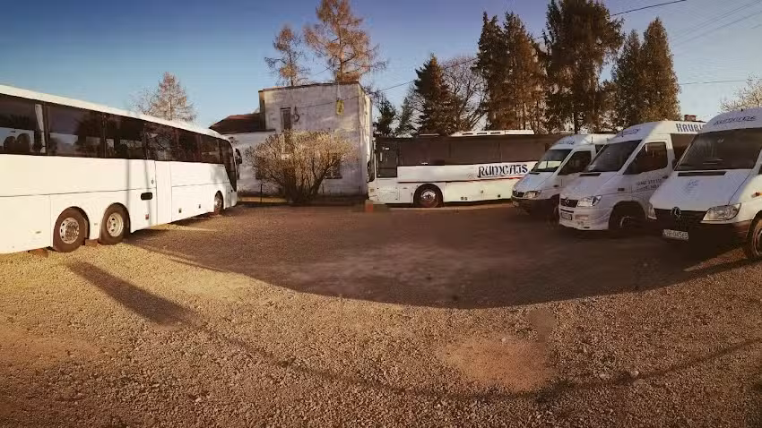 Usługi Przewozowe RUMCAJS Wynajem Autokarów i busów Hrubieszów