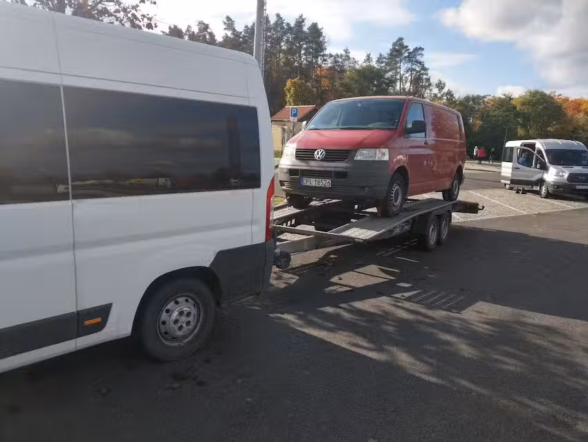 USŁUGI TRANSPORTOWE