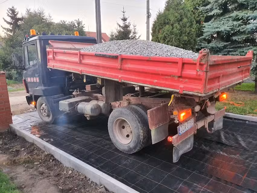 Usługi Transportowe ” BOGDANEK”