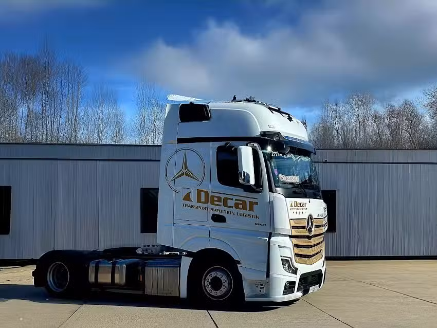 Usługi Transportowe Decar Tomasz Dekert