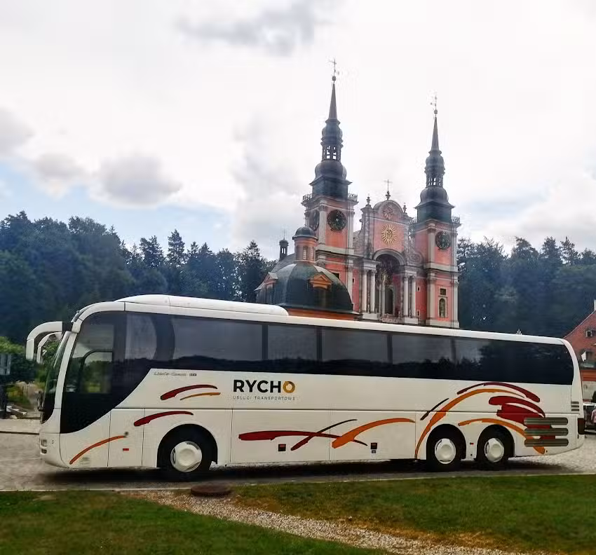 Usługi Transportowe „Rycho” – wynajem autobusów, przewóz osób