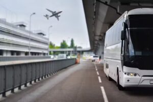 Usługi transportowe – transfer na lotnisko – Maciej Stolat