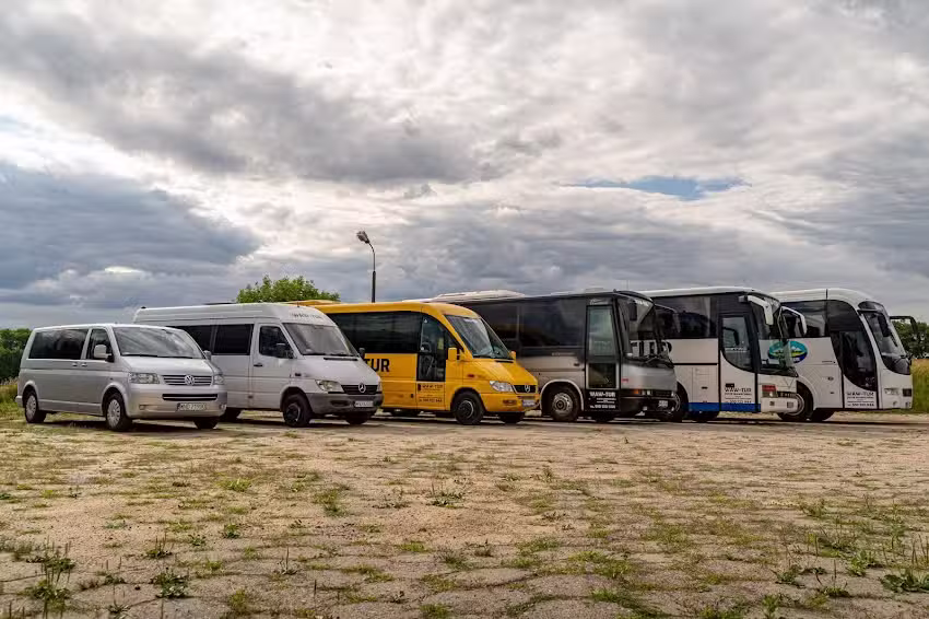 WAW-TUR PIOTR WAWRZYŃSKI USŁUGI TRANSPORTOWO-TURYSTYCZNE