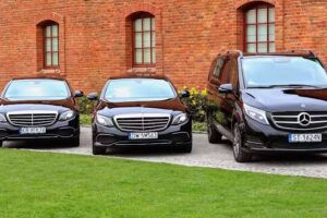 Wynajem aut luksusowych, transfery i przewozy autokarowe – Wrocław Cab4U