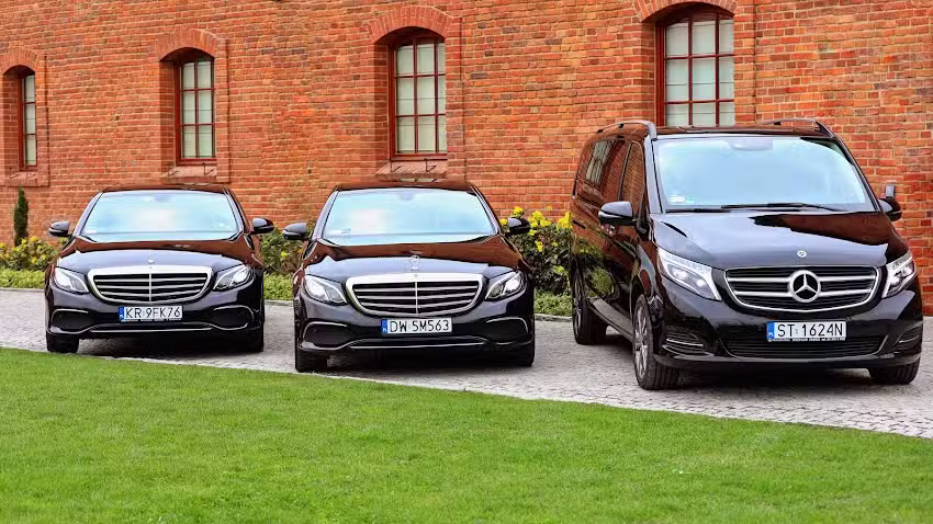 Wynajem aut luksusowych, transfery i przewozy autokarowe – Wrocław Cab4U