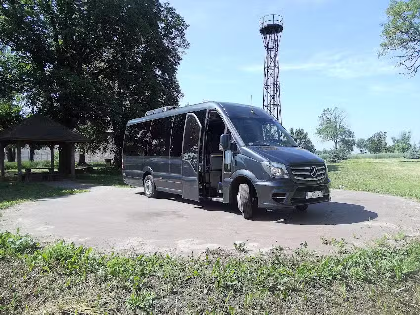 Wynajem autokarów Keiso Tour