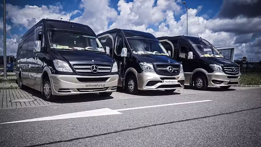 Wynajem komfortowych busów i autokarów z kierowcą | AutoComfort